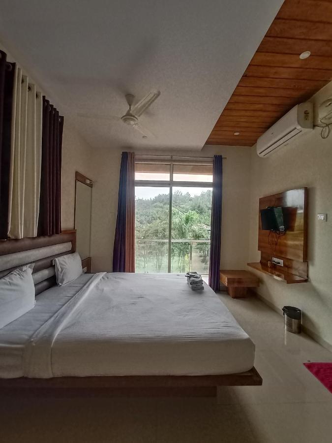 Hotel Oakwood マハバレシュワール エクステリア 写真