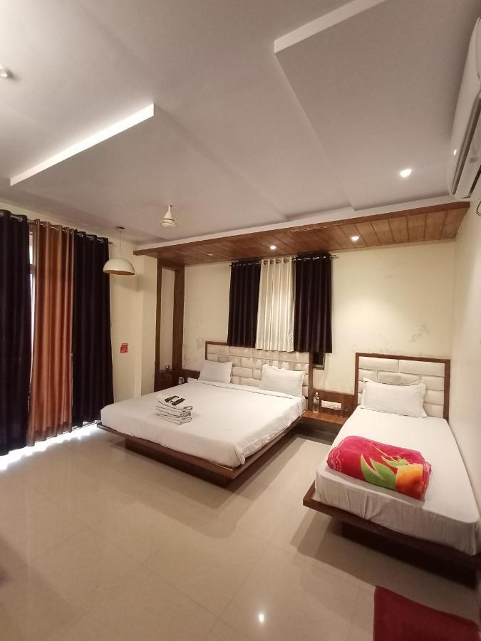 Hotel Oakwood マハバレシュワール エクステリア 写真
